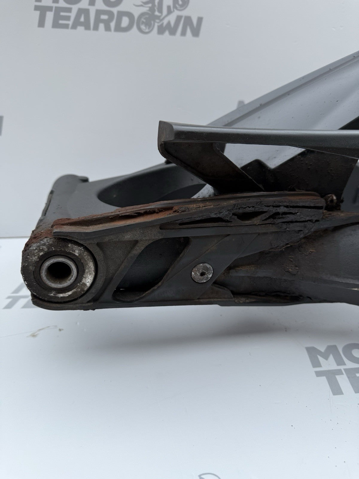 Triumph Street Triple 675R Swingarm 675R Swinging Arm 2013-2016 2050606 OEM