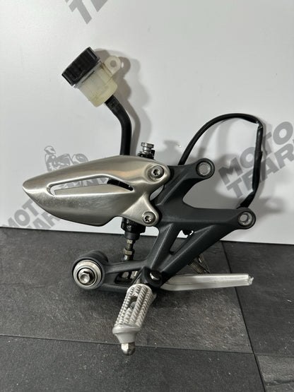 Triumph Street Triple 675 R 2015 Right Rearset Footrest Brake 2013-2016 16470m