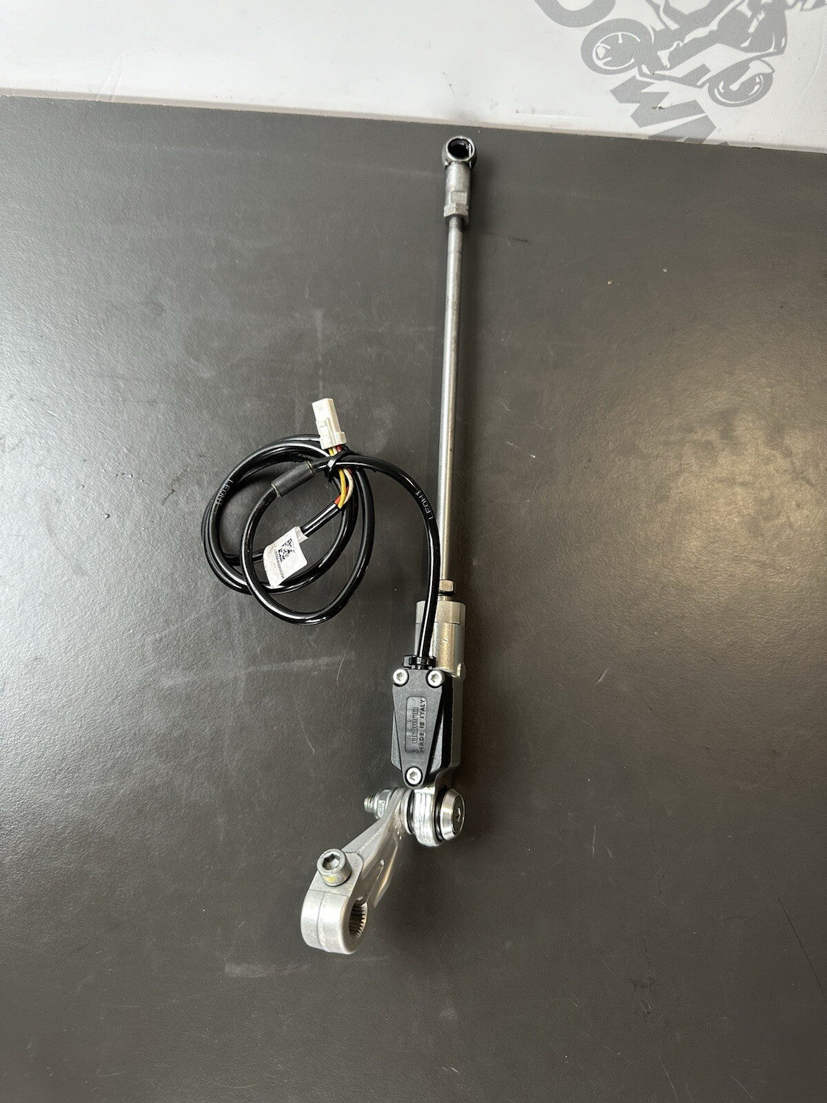 APRILIA RS660 Quick Shifter 2021 Aprilia RS 660 Quick Shifter 2D000602 OEM