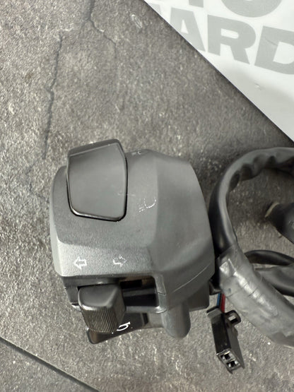 Yamaha YZF R125 R 125 2014 Left Switchgear Switches 26983 Miles 2008-2018 OEM