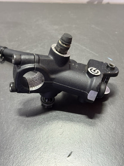 f5e7c227-59e9-4c71-a505-749c816f2318