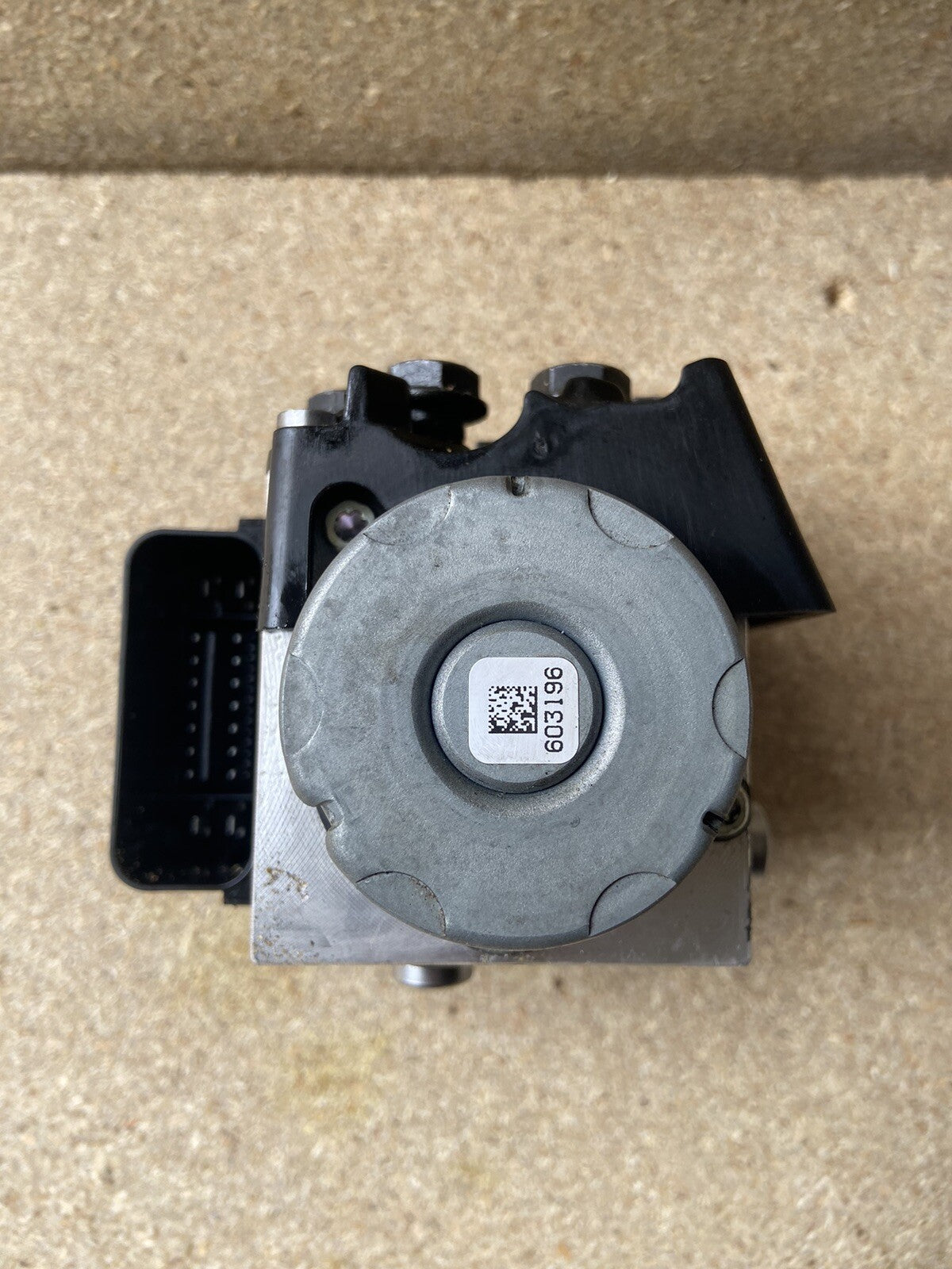 Triumph Street Triple 765 RS 2017-2019 ABS Pump Regulator 2017 OEM T2025959 OEM