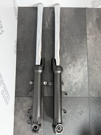 2e170814-1af3-40ee-b23b-8c2c47ccd3c9