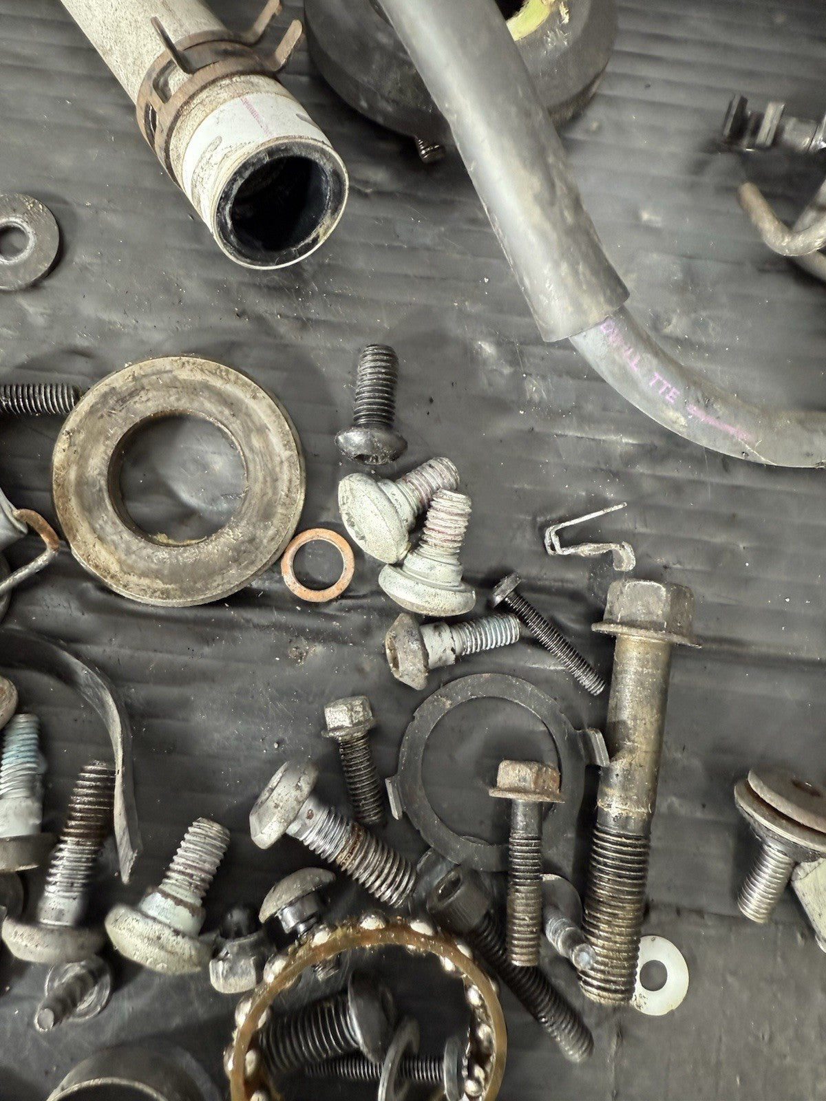 Yamaha YZF R125 R 125 2014 Nuts Bolts Fixings Job Lot 26983 Miles 2008-2018 OEM