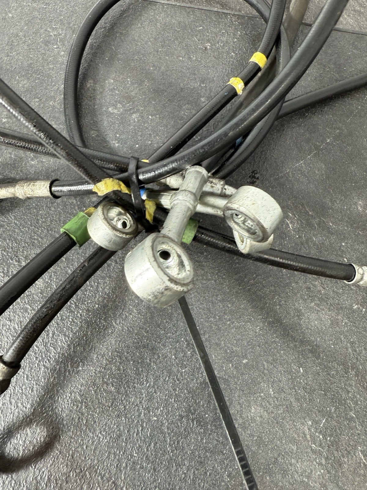 f2436bac-3cda-4099-afed-76f894c197fd