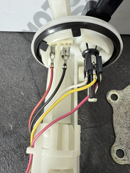 Yamaha YZF R125 R 125 2014 Fuel Pump Petrol Pump 26983 Miles 2008-2018 OEM