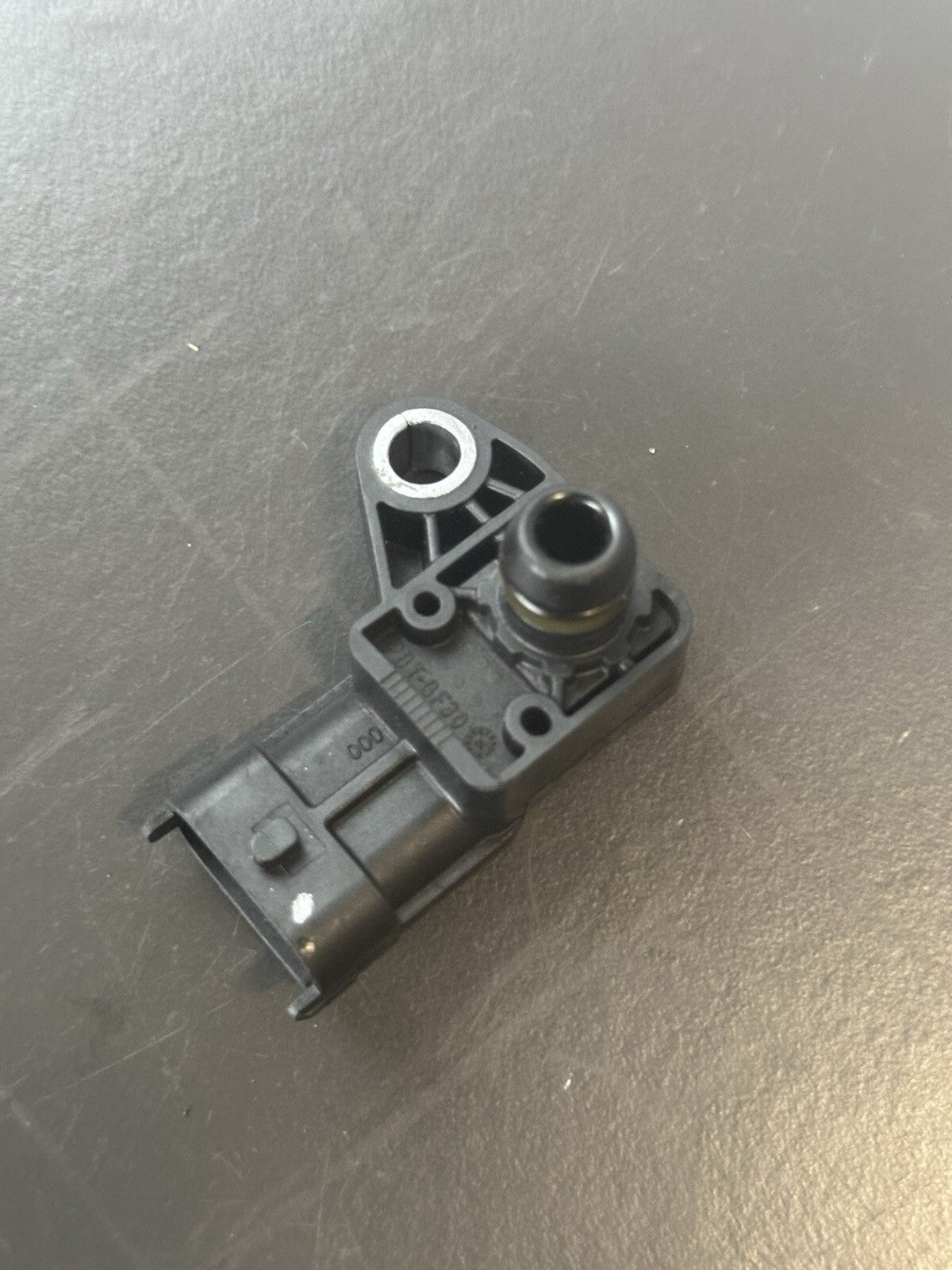 Aprilia Tuono V4 1100 Factory 2017-2019 Air Pressure Sensor Unit 9105miles OEM