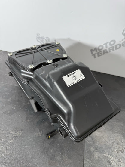 413cbf7f-08f9-45cd-aa96-f04c9493f51b