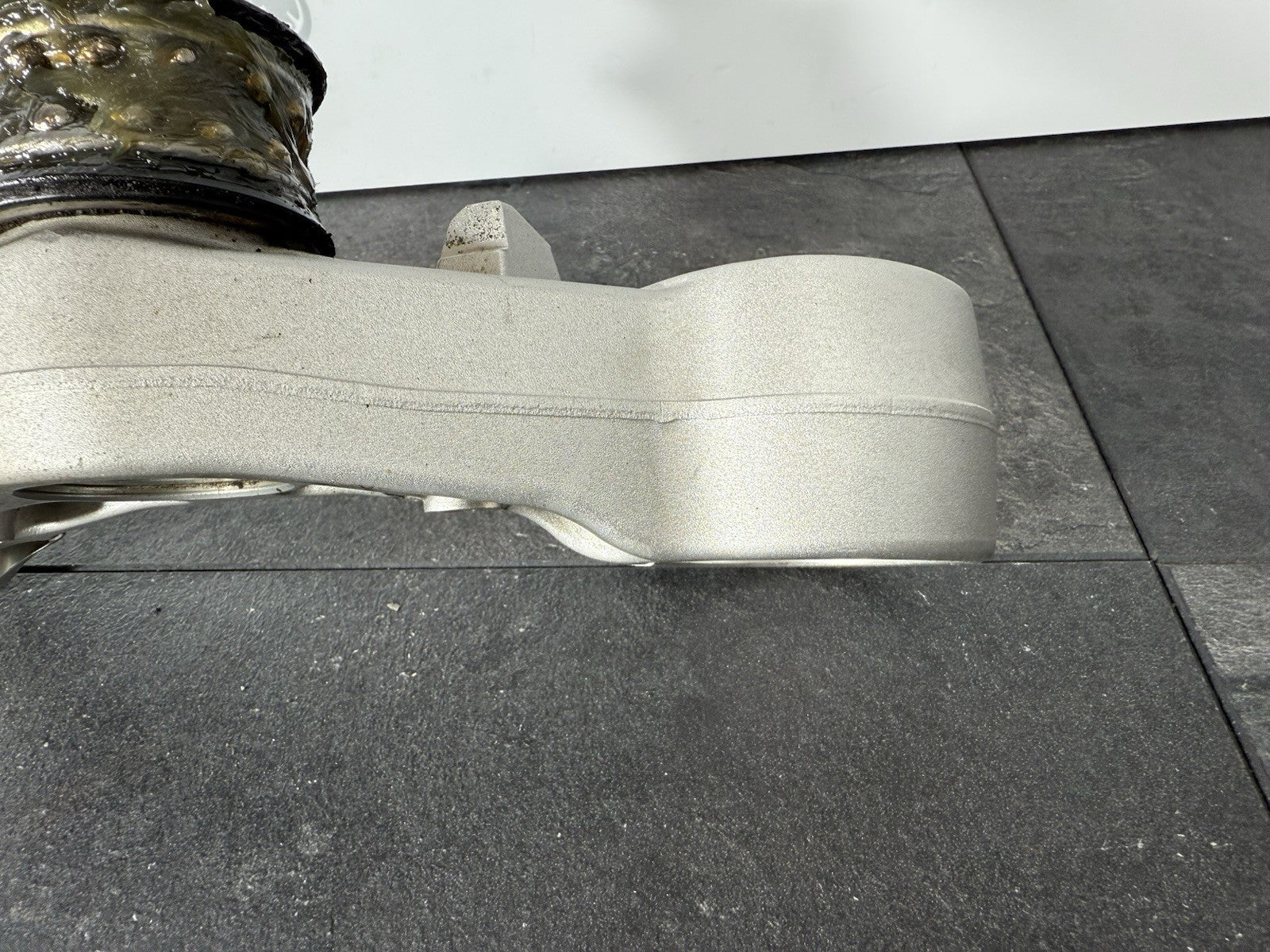 240b1ba8-54dd-41e9-9609-282b181f0641