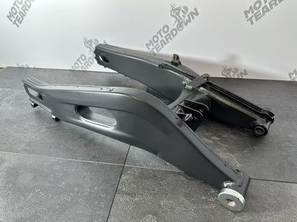 Yamaha R7 690 2024 Swingarm Swinging Arm Only 1784 Mile 2022 2023 OEM