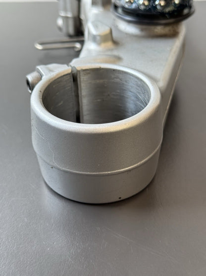 TRIUMPH STREET TRIPLE 675R Lower Yoke Bottom Clamp Lower Fork Clamp - T2044131