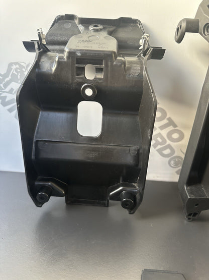 KTM DUKE 790 CLOCK MOUNT BRACKET Speedo Mounting Bracket 2018-2021 OEM Bracket