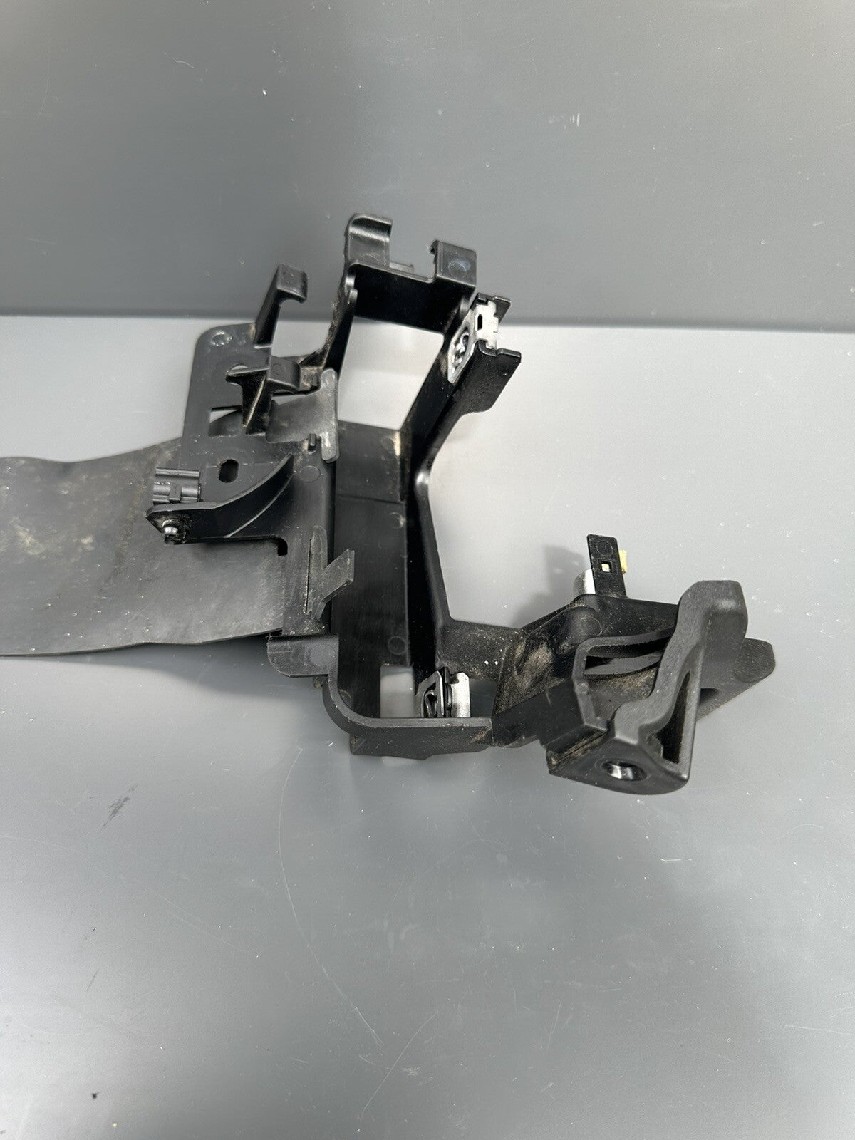 Triumph Speed Triple 1200 RR 2022 Aux Power Socket Moulding KCU Carrier T2506585