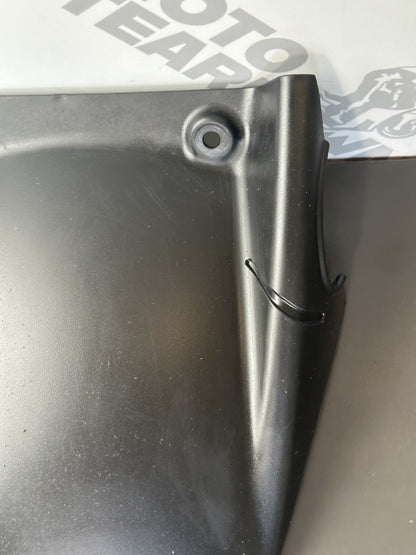 GENUINE APRILIA TUONO V4 1000 1100 2017-19 REAR FENDER HUGGER MUD GUARD 858782