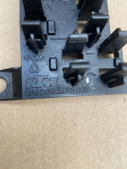 Ktm Superduke 1290 1290R 2014 plug bracket plastic infill 61311083000 1290 Infil