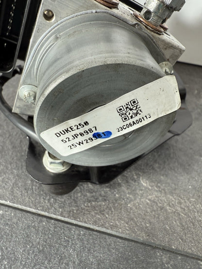 d8e904e8-1fb6-4f9e-878a-c7c163b697a6