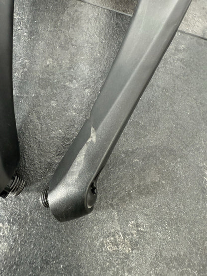 bb17b010-cb4e-4a7d-bb28-3484d33c0551