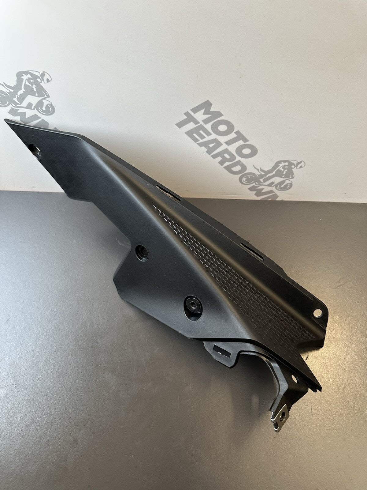 KTM 125 Duke right hand inner fairing panel 2024-2025 RT Inner Panel BROKEN CLIP