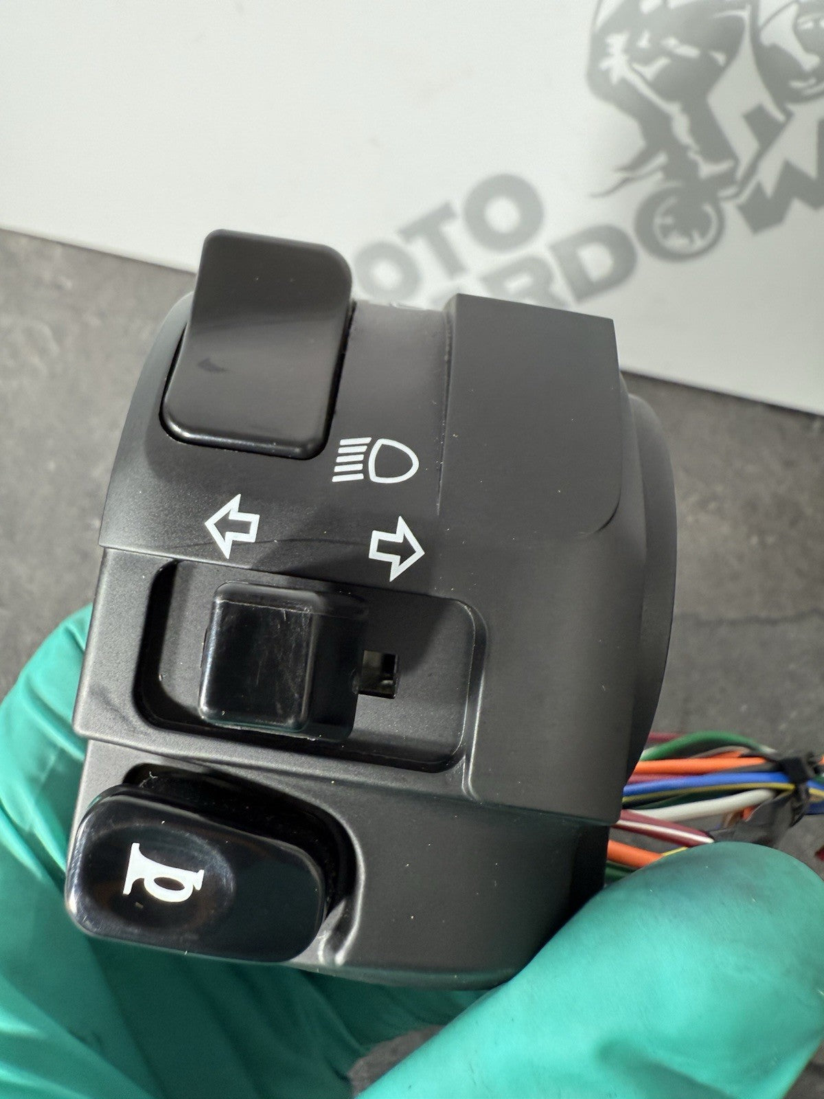 033963f2-538c-4ea8-ac8a-ee216ce7e407