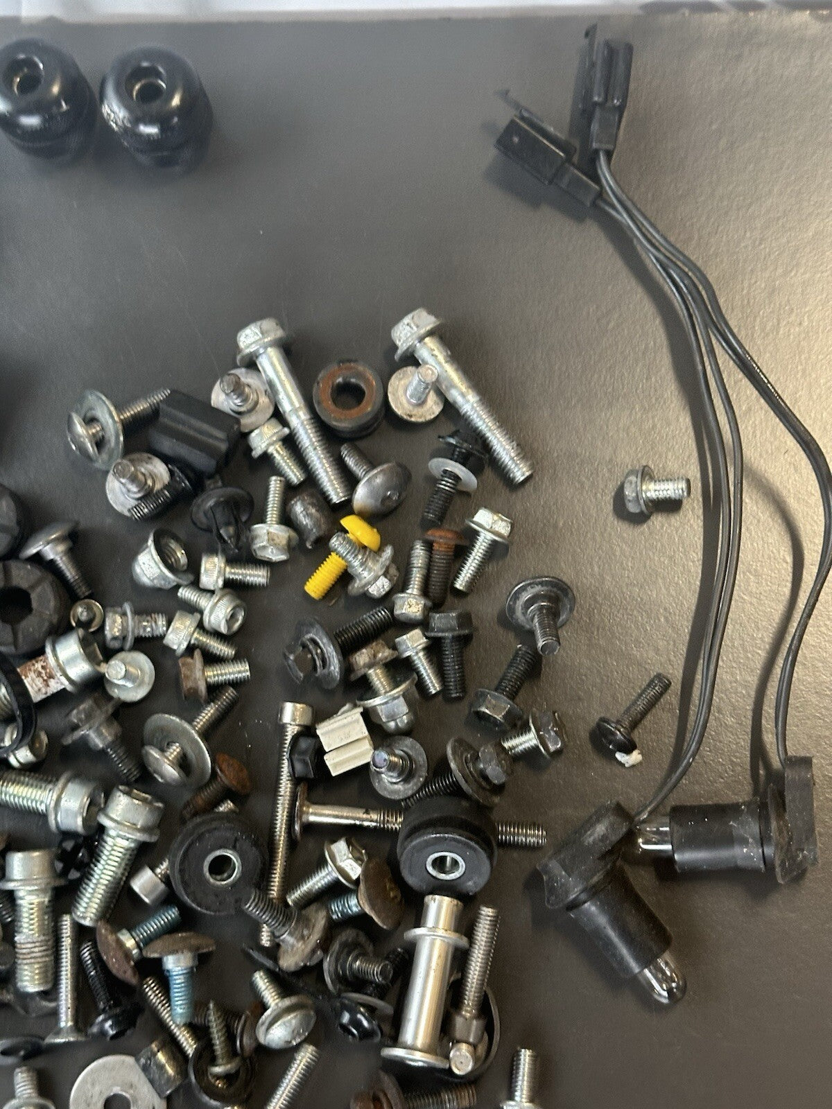 Suzuki GSXR 600 750 Nuts Bolts Fixings Job Lot GSXR600 2011-2017 11,219 Miles