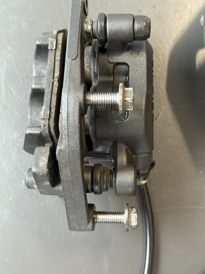 Triumph Trident 660 Front brake NISSIN front Brake calipers 2021 - 2024 OEM