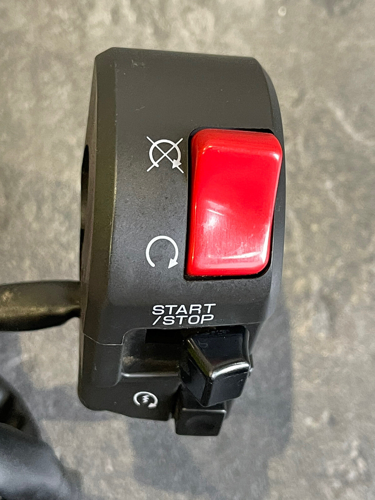 Kawasaki Ninja ZX10R 2017 Right Switchgear Kill Switch 16125 Miles 2016-2018 OEM