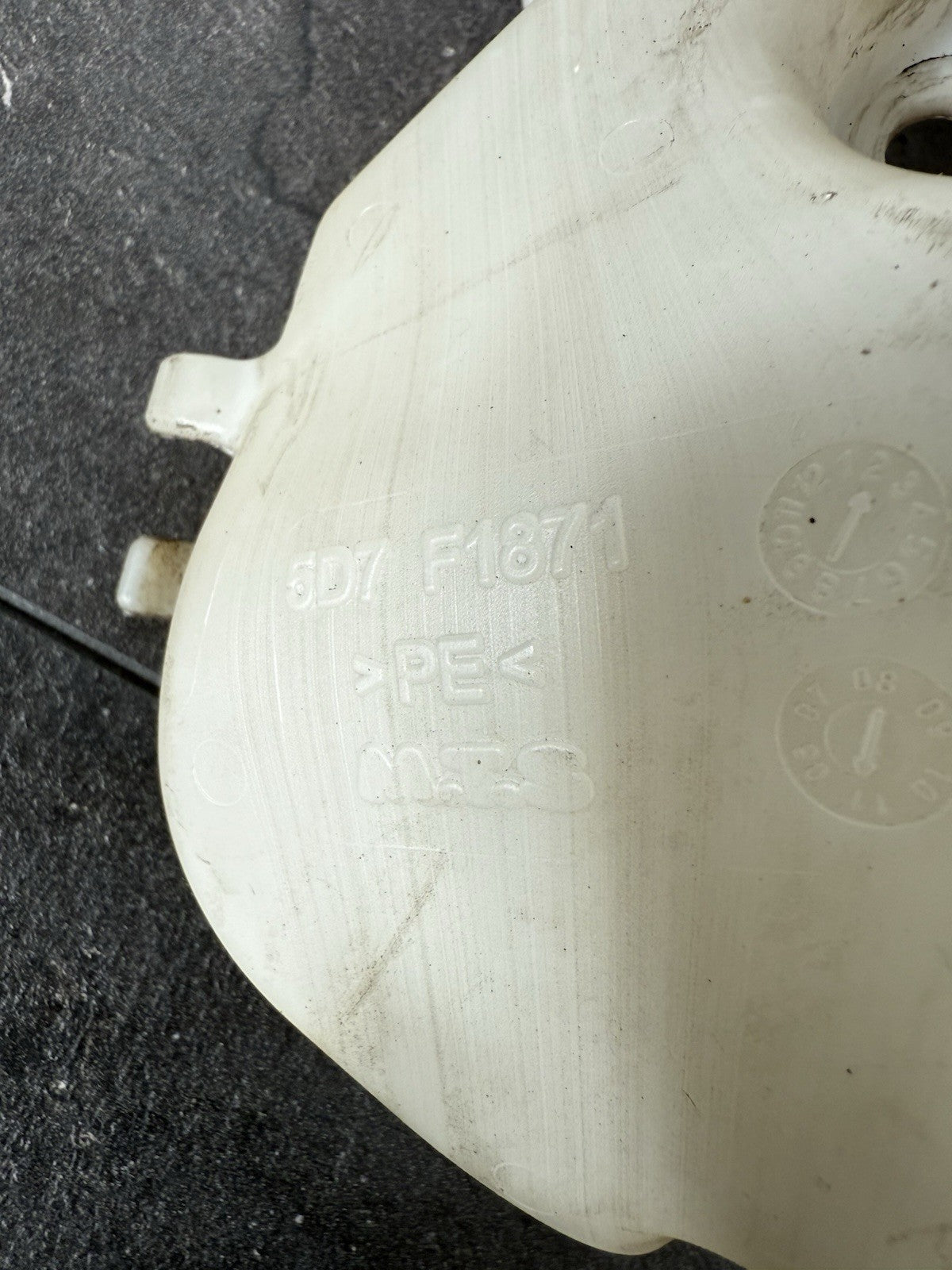 Yamaha YZF R125 R 125 2014 Coolant Reservoir Tank 26983 Miles 2008-2018 OEM