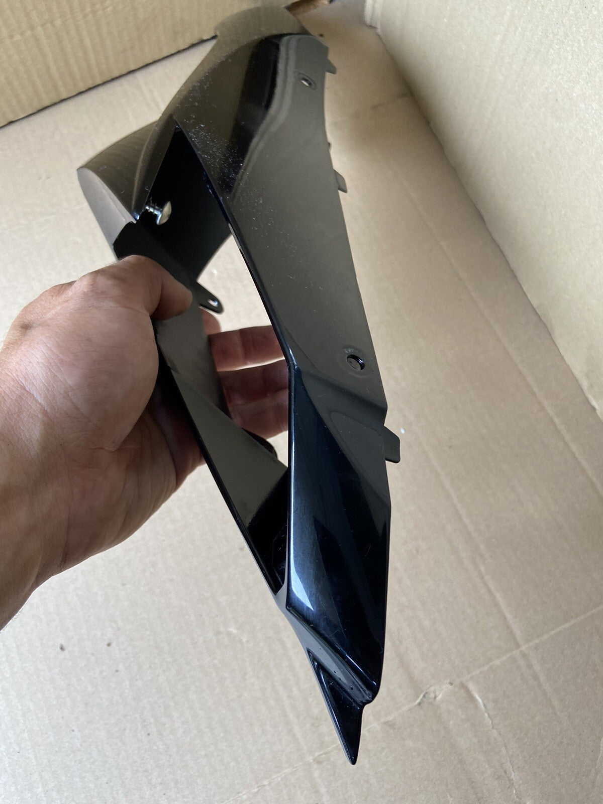 Suzuki GSXR 750 L1-L6 2011-16 right hand rear tailpiece Rear fairing panel OEM
