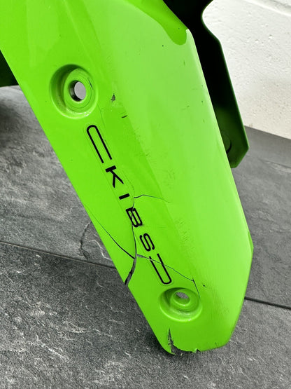 Kawasaki ZX6R 636 ABS 2016 Front Mudguard Fender *CRACKED* 8655m 2013-2015 OEM