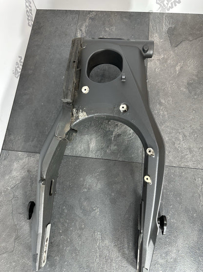 Triumph Street Triple 675 R 2015 Swingarm Swinging Arm 2013-2016 16470 Miles OEM