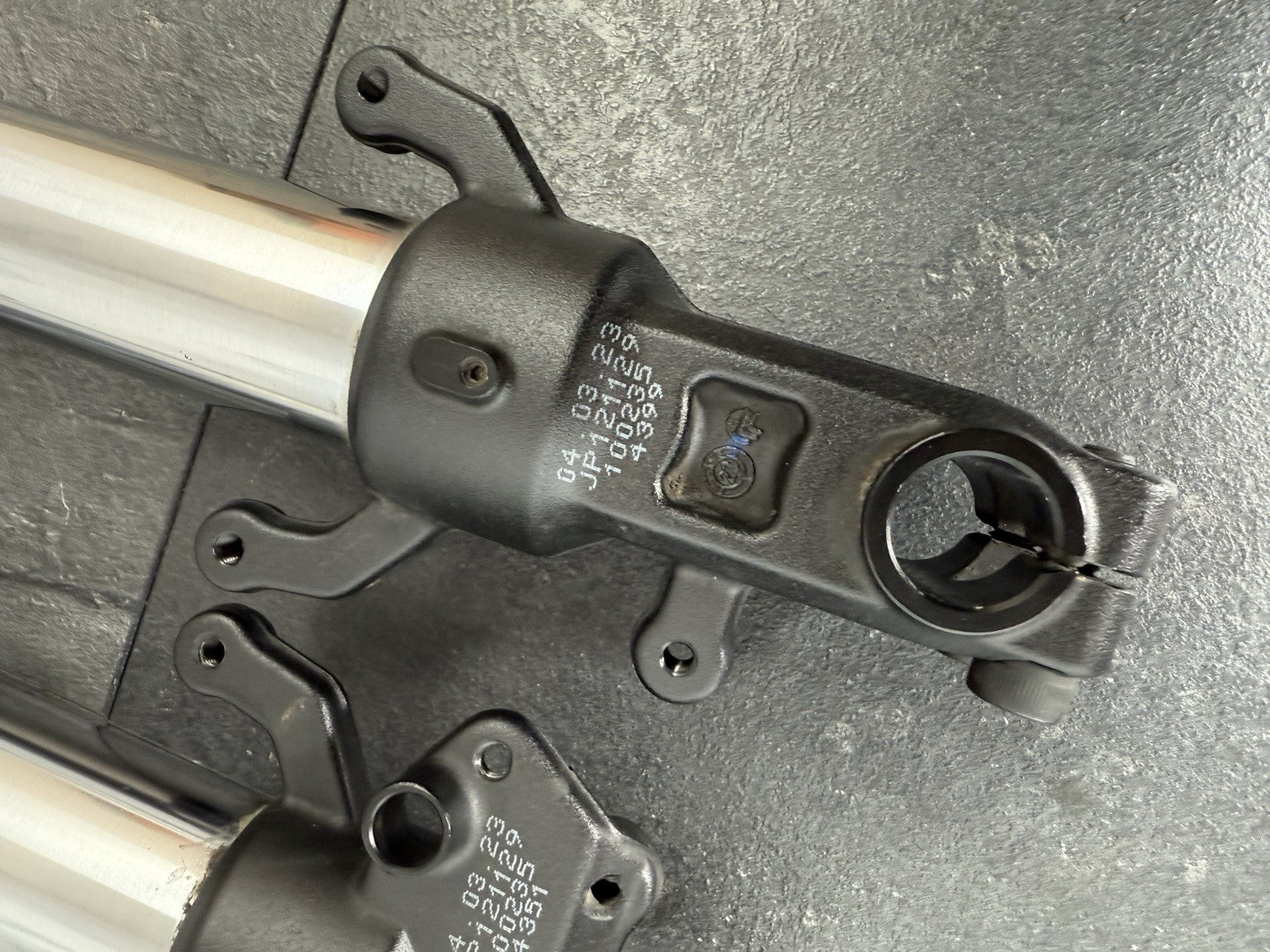 feaa0654-1d1f-4759-81b2-741a3761bef7