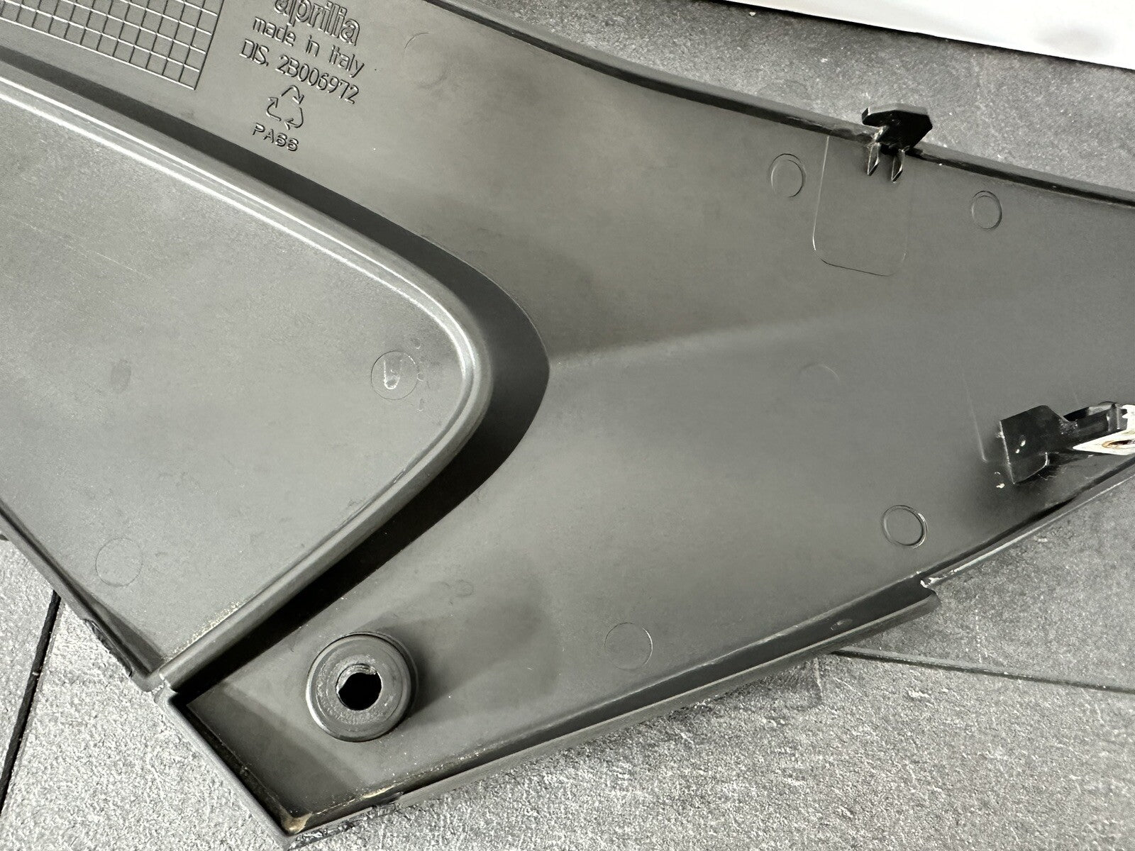 Aprilia Tuono V4 1100 2021 Right Tank Side Fairing Cowling 6606 Miles 2022-2024
