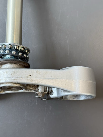 TRIUMPH STREET TRIPLE 675R Lower Yoke Bottom Clamp Lower Fork Clamp - T2044131