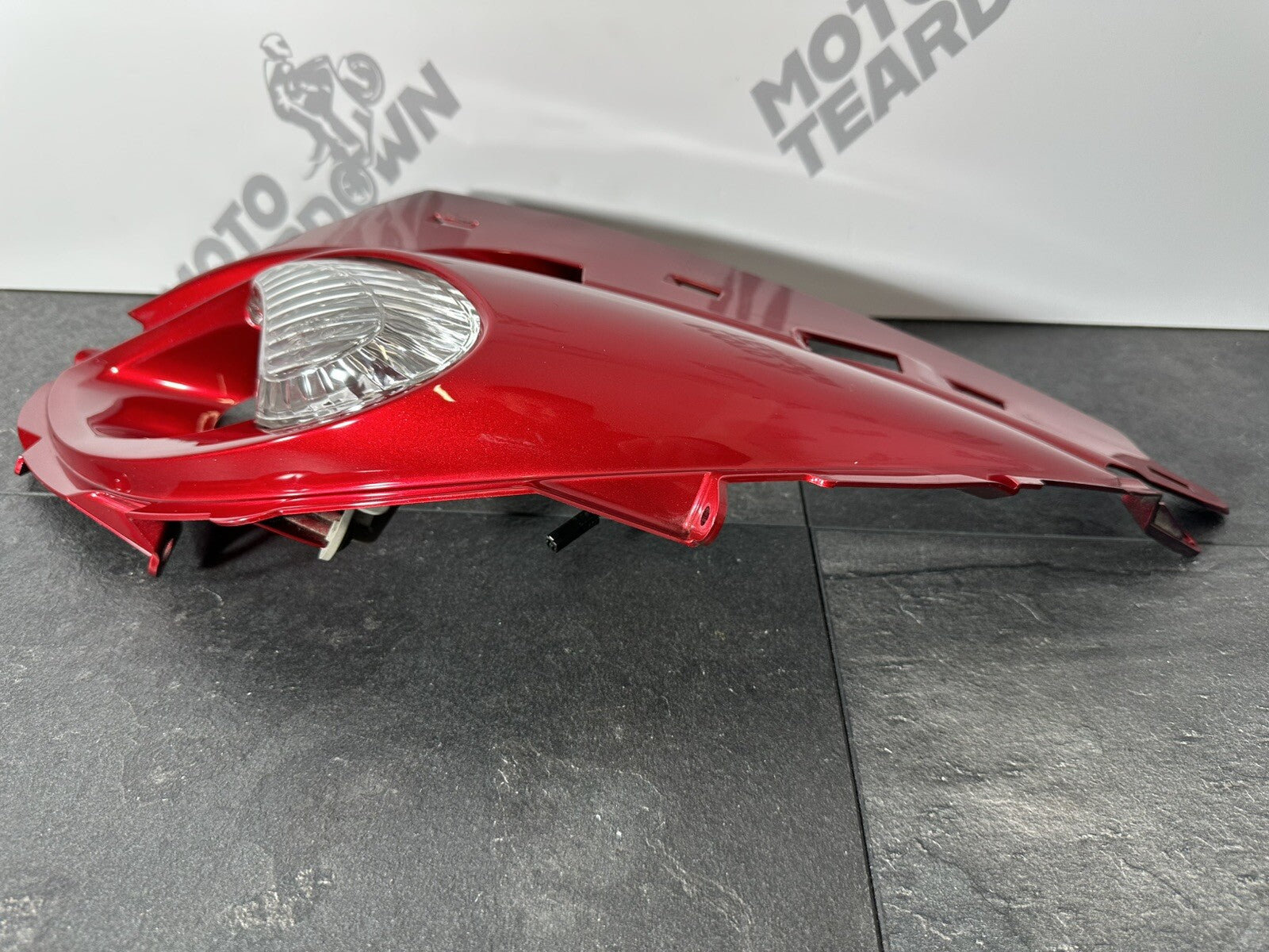 Suzuki GSXR 1300 2016 HAYABUSA Front Right Indicator Side Cowl 18408 Miles OEM