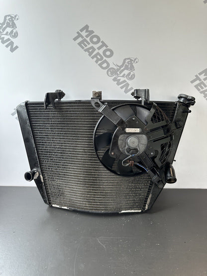 Suzuki GSXR 1000 Radiator Coolant Rad 2009-2016 Only 33,787 Miles OEM Radiator
