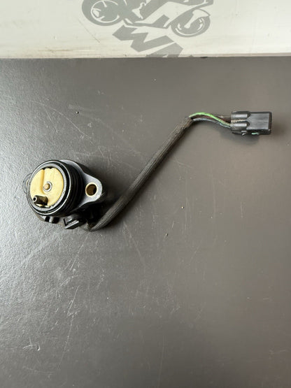 Triumph Daytona 675R Speed Sensor Engine Speed Sensor 2013-2016 Speed Sensor OEM