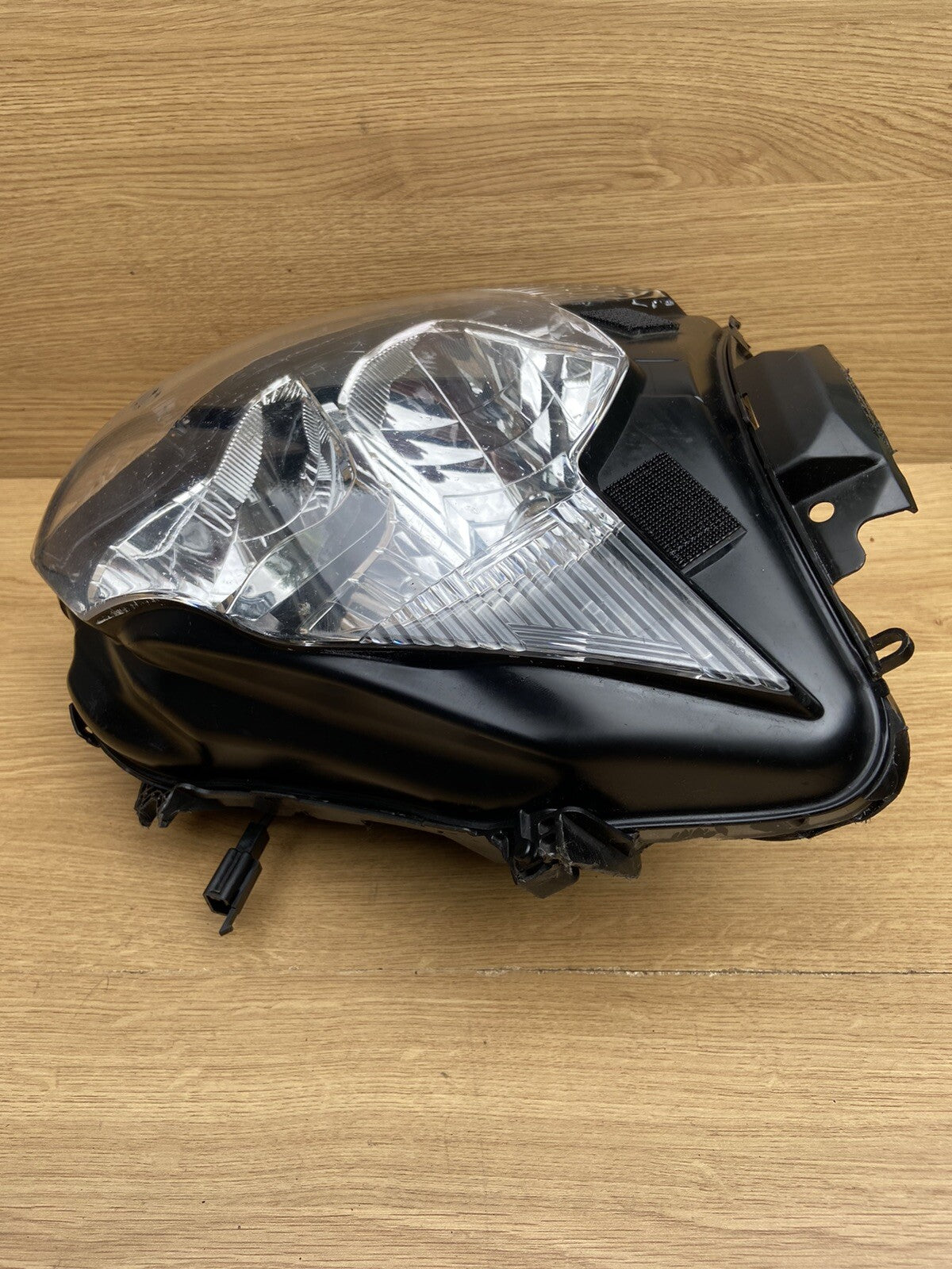 SUZUKI GSXR 600 750 L1-L7 HEADLIGHT  YEAR 2011-2017 SPARES / REPAIRS OEM