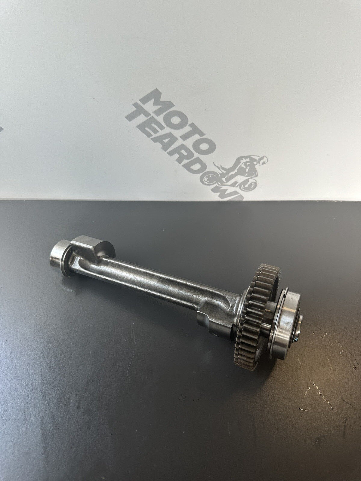 TRIUMPH 765 STREET TRIPLE RS 2017-2019 ENGINE CRANK BALANCER SHAFT ASSEMBLY 8126