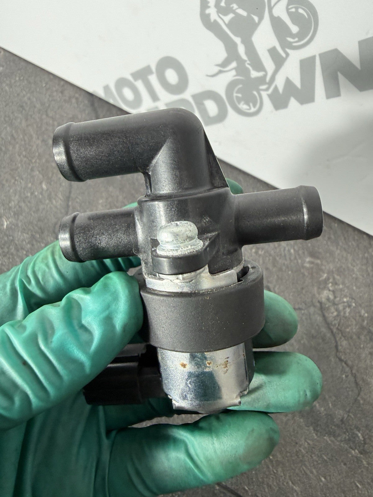 0648aa31-f4d1-4d17-b62a-40e065e8ddd4