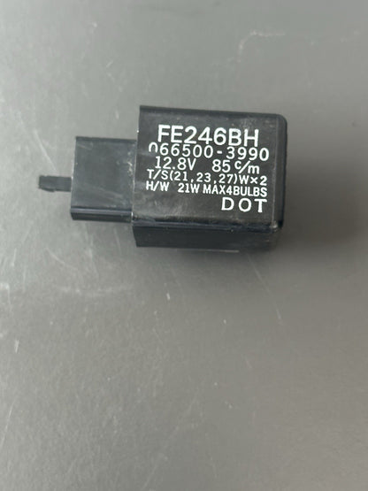 Honda CBR 1000 RR Fireblade indicator flasher relay 2004 - 2005 RR4 RR5 FE246BH