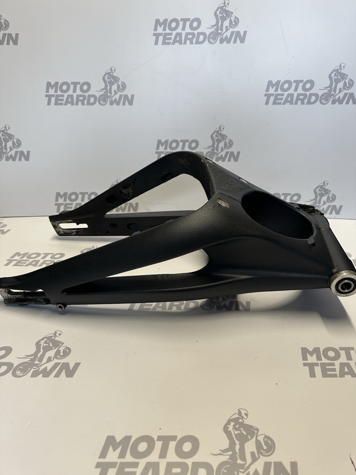 TRIUMPH STREET TRIPLE 675R SWINGING ARM SWING ARM 2011 675R Swing Arm OEM