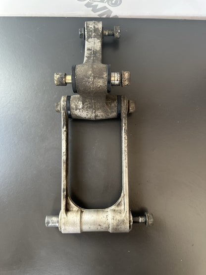 Honda CBR 1000 RR 2004 2005 Rear shock bottom linkage rod 52465-MEL-000 OEM