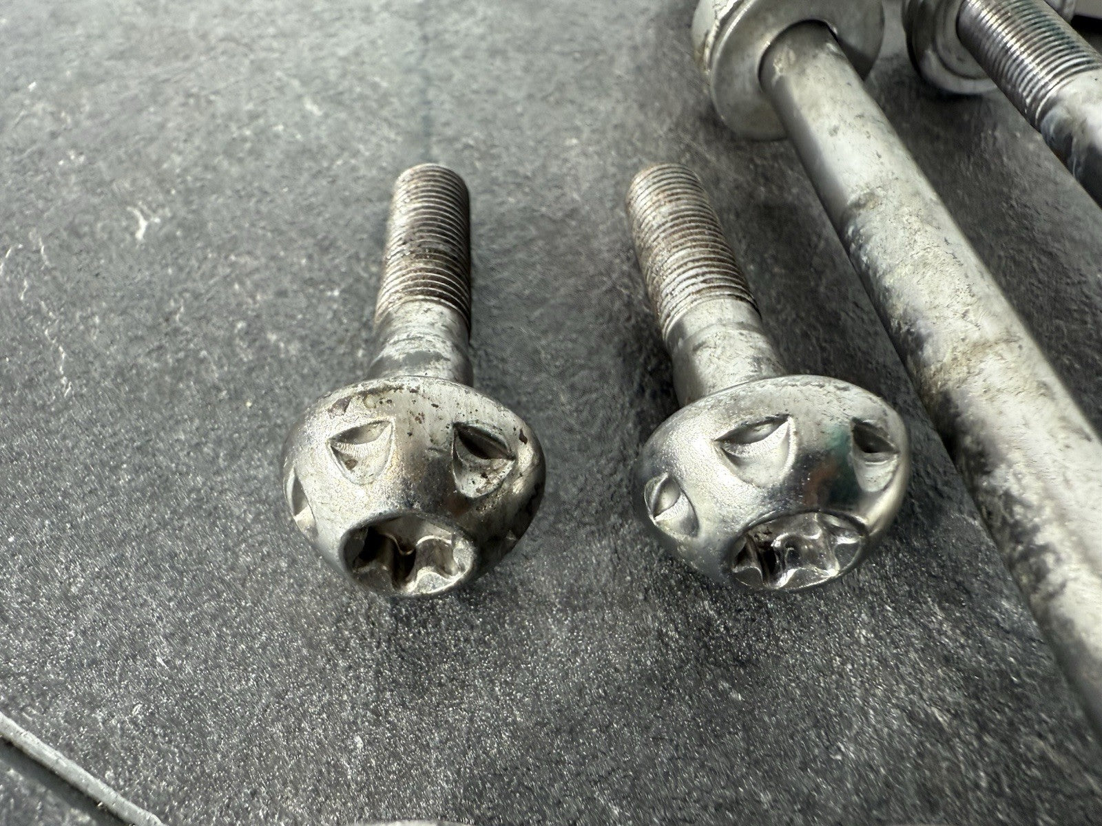 26b093a9-2d9e-49a3-befd-cadb40f04296