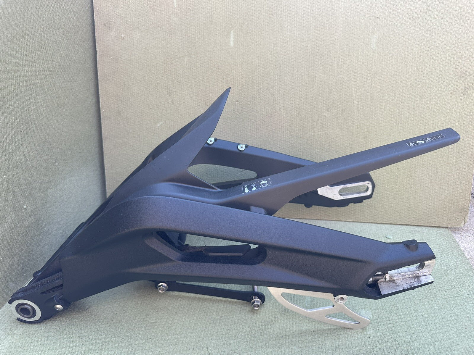 TRIUMPH STREET TRIPLE 765 RS REAR SWING ARM Swing Arm T2055605 2020