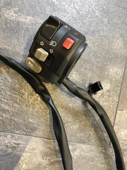 Kawasaki Z1000R Z1000 Left Switch Gear Controls Switchgear 7317 Miles 2018 OEM