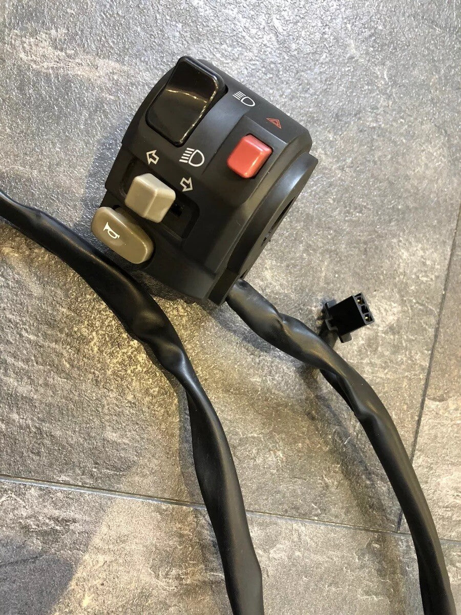 Kawasaki Z1000R Z1000 Left Switch Gear Controls Switchgear 7317 Miles 2018 OEM