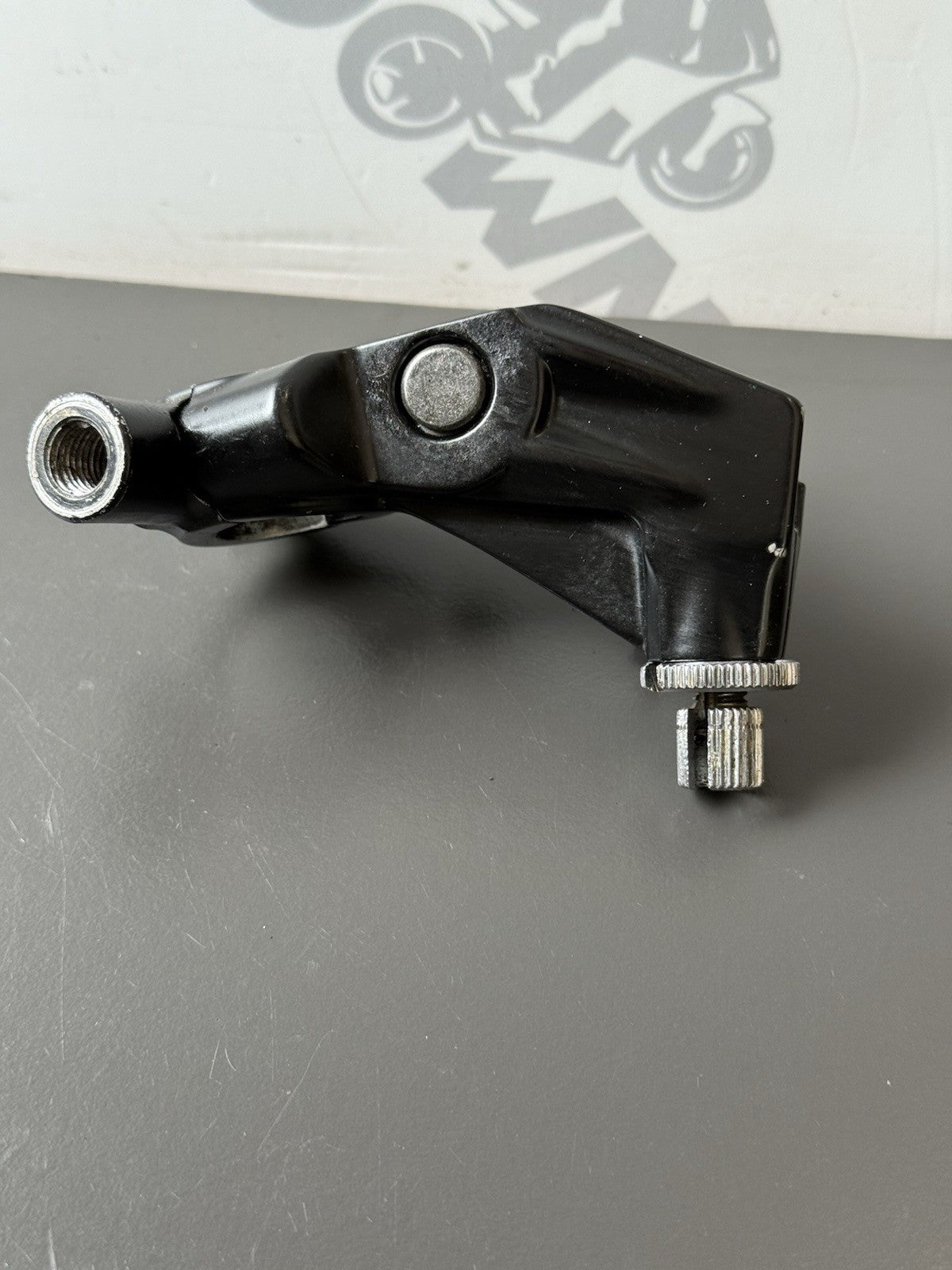 TRIUMPH TRIDENT 660 CLUTCH PERCH CLUTCH BRACKET  YEAR 2021-2024 OEM