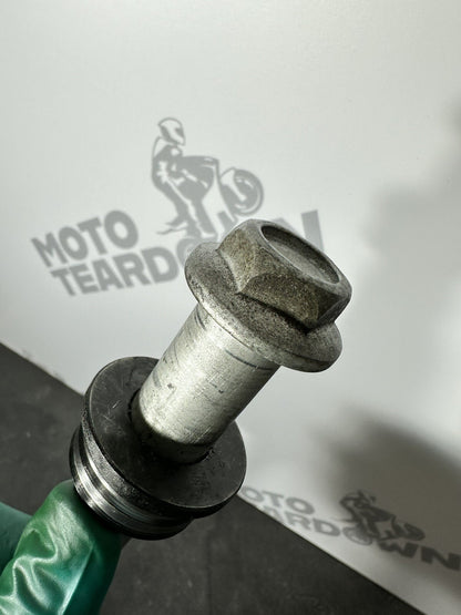 Kawasaki Z800 ABS 2016 Rear Wheel Spindle 12691 Miles 2013-2018 OEM ZR800