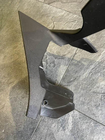 Aprilia Tuono V4 1100 Factory 2017 Radiator Surround Fairing 9262 Miles RSV4