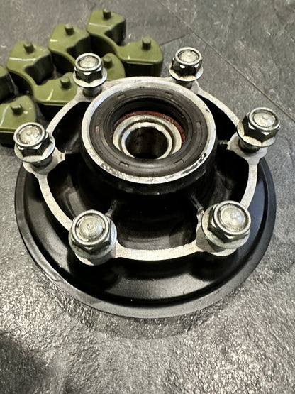 Kawasaki Z1000R Z1000 Rear Sprocket Carrier & Cush Drives 7317 Miles 2018 OEM